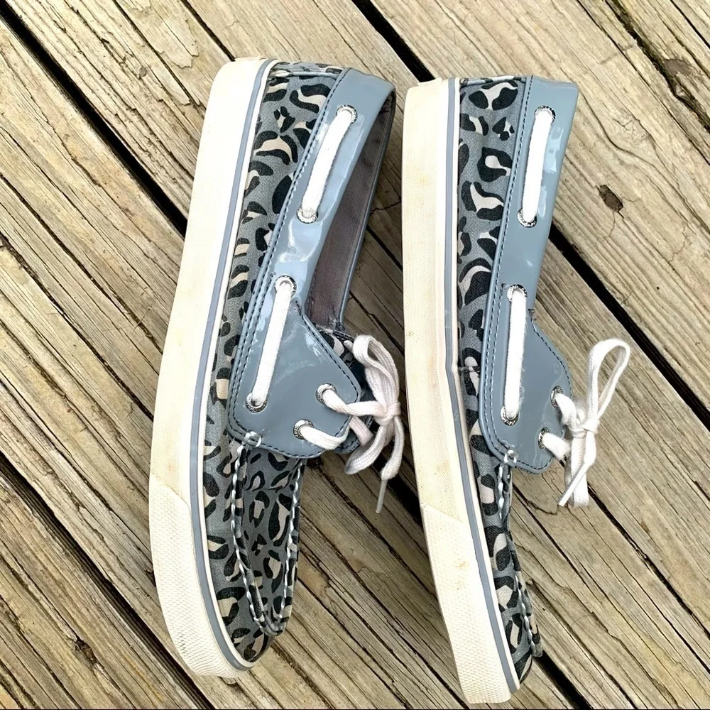 Animal Print Sperry’s Size 9.5 M - Picture 5 of 8